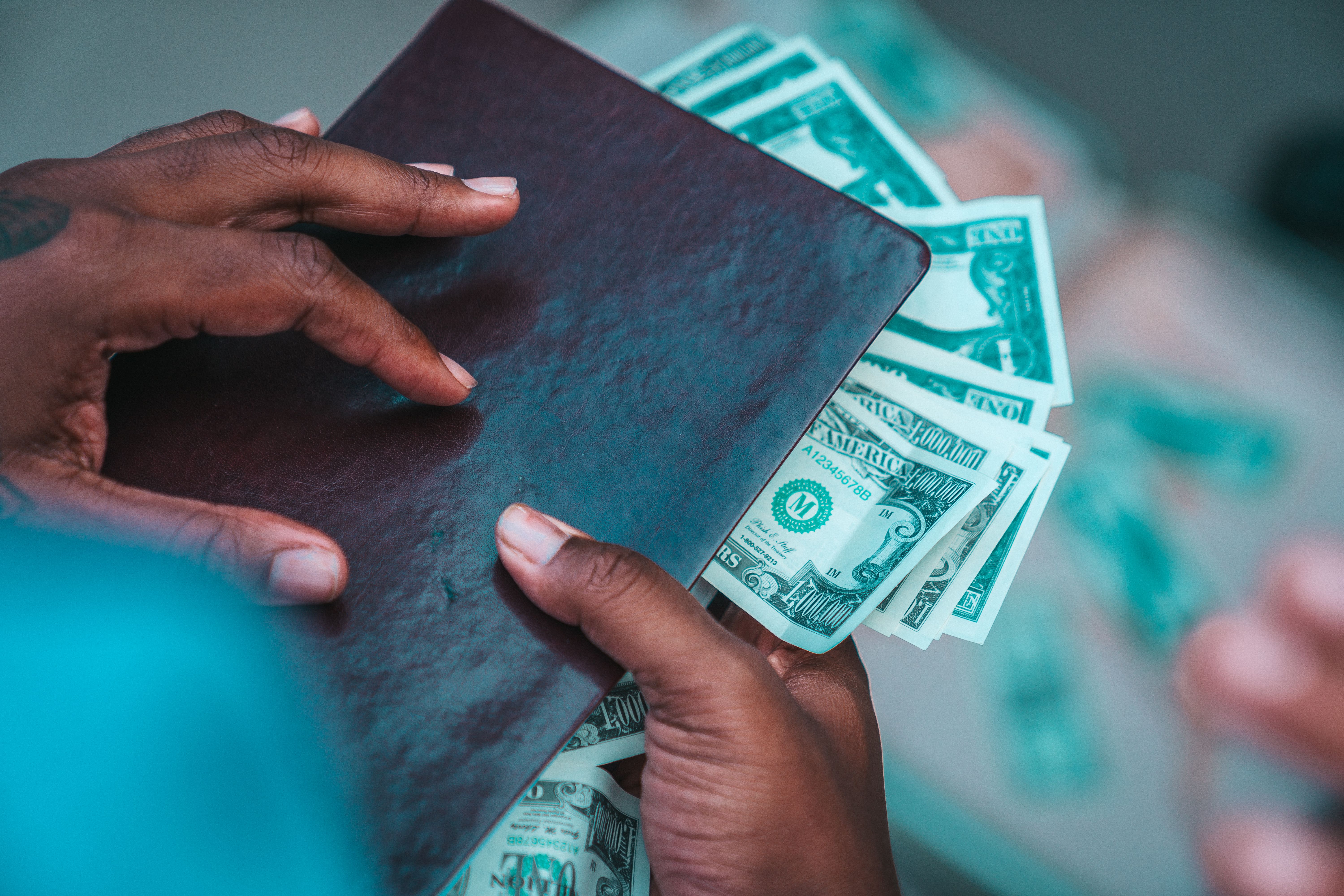 How Much to Tip on a Tanzania Safari (2026)